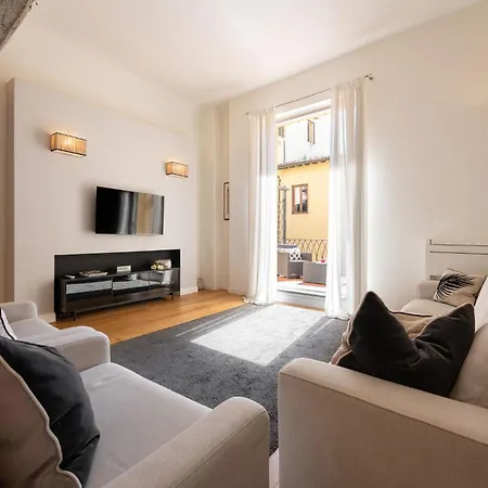 Ta - One Bedroom Luxury Apartment In The Fashion District Florence Exterior photo